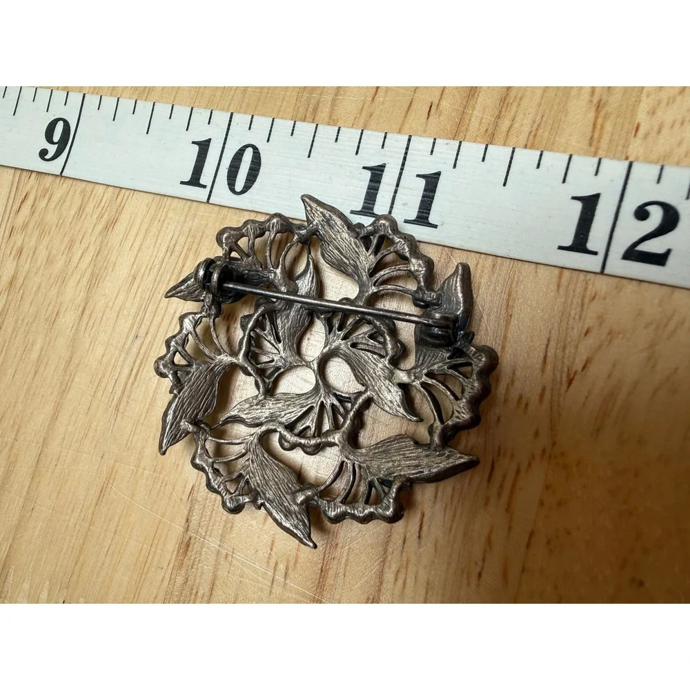 Silver Tone Pewter Leaf and Berry Wreath Brooch Pin Vintage Botanical Style
